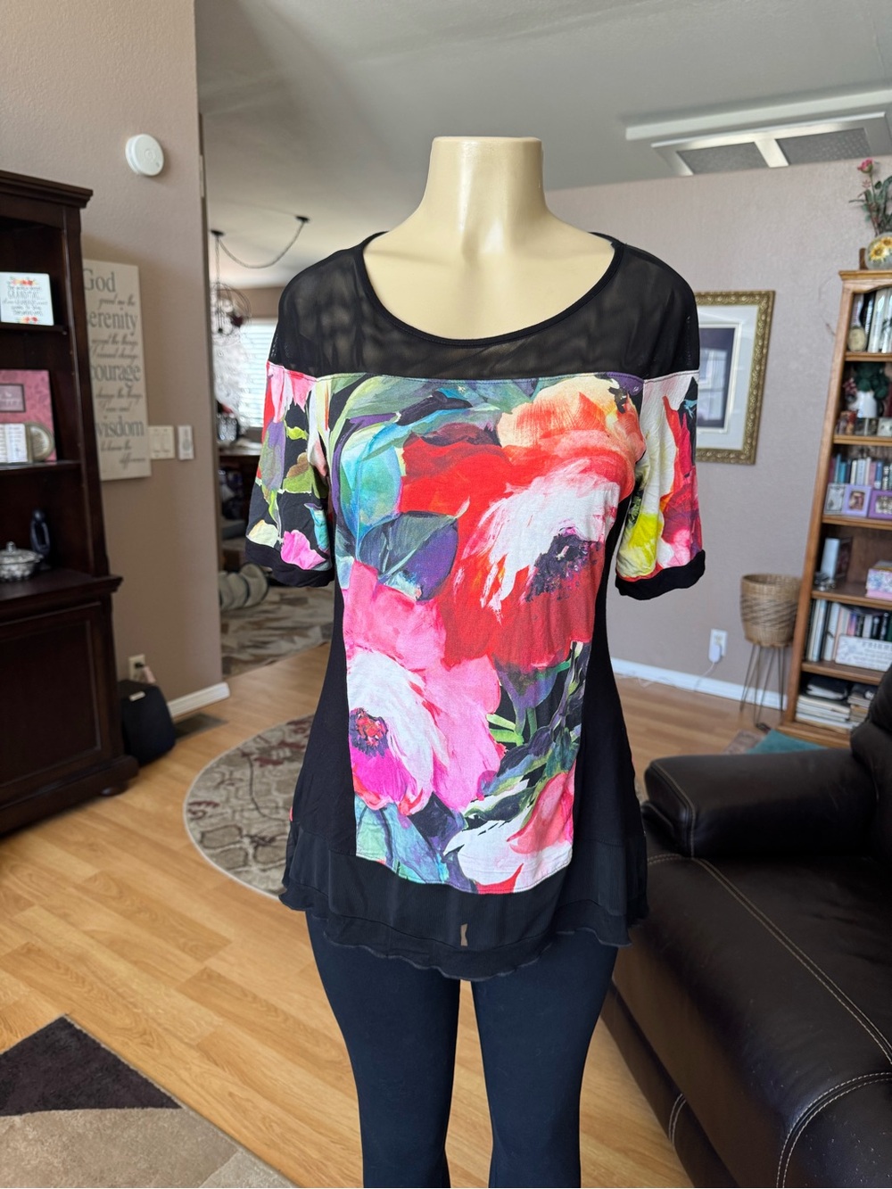 Michael Tyler black floral print short sleeve blouse-size M